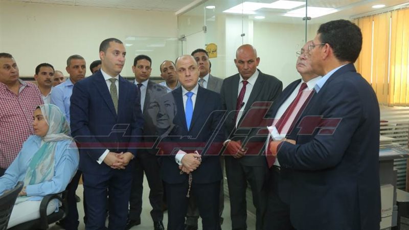 جولة المحافظ