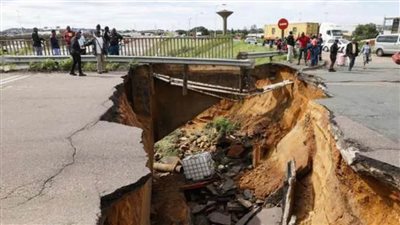 نيبال: مقتل 14 شخصا على الأقل في فيضانات وانهيارات أرضية