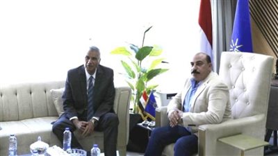 تفاصيل أول يوم عمل لمحافظ أسوان الجديد 