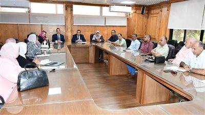 مجلس أمناء جامعة قناة السويس يُناقش احتياجات الكليات وترشيد الاستهلاك