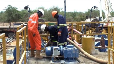 ارتفاع دخل أوغندا من الضرائب بفضل انتعاش قطاع النفط