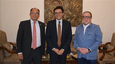 وزير الثقافة يستقبل رئيس جامعة حلوان ومدير مجمع الفنون والثقافة بالجامعة