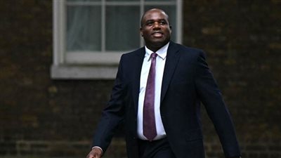  وزير الخارجية البريطاني للجارديان