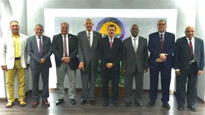 رئيس جامعة الوادي الجديد يستقبل أعضاء لجنة اختيار العمداء