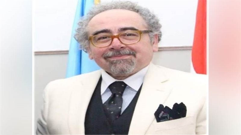 الدكتور علاء عبد