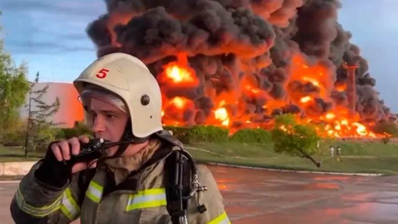 حريق في أنابيب غاز