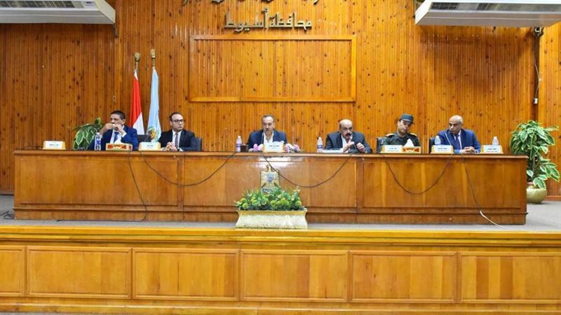 لقاء المحافظ الجديد