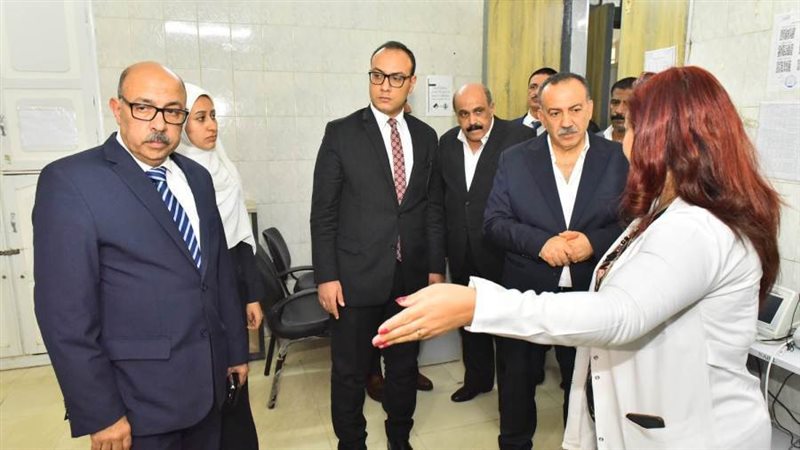 محافظ أسيوط يتفقد