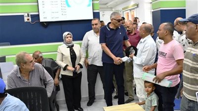 محافظ أسوان يوجه للقضاء على شكاوى أهالي مناطق وسط المدينة لانتظام مياه الشرب