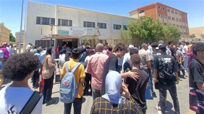 تباين آراء طلاب الثانوية بالغربية حول امتحان الجبر والهندسة الفراغية