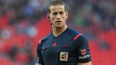 طاقم تحكيم إسباني بقيادة 