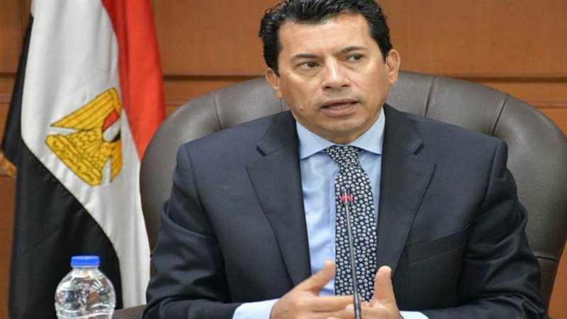 د. أشرف صبحي وزير