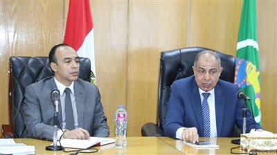 محافظ المنيا للصحفيين: مكتبي مفتوح لكل قلم حر وفكر مستنير