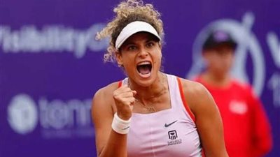 ميار شريف تصعد إلى نصف نهائى 