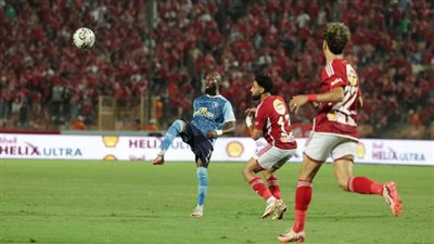عاجل.. التعادل يفرض كلمته على الشوط الأول من قمة الأهلي وبيراميدز