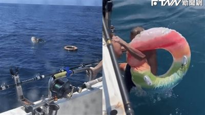 تايواني ينام على عوامة مطاطية ويسبح في البحر المفتوح 19 ساعة