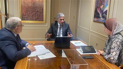 وزير السياحة يوجه بوضع خطط لزيادة السياحة الوافدة والترويج للمقصد السياحي المصري