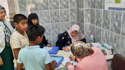 شاهد.. قافلة سكانية وطبية مجانية بقرية كوم زمران بالدلنجات