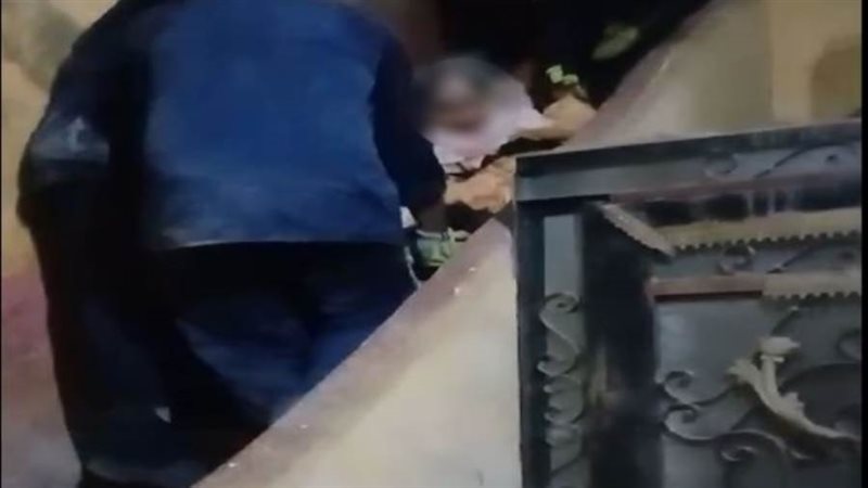 السيدة المريضة