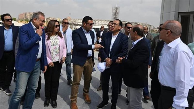 رئيس الوزراء يتفقد