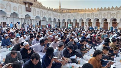  الجامع الأزهر يحتفي بذكرى عاشوراء بتنظيم إفطار جماعي للطلاب الوافدين