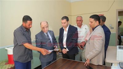 محافظ كفر الشيخ يتفقد الوحدة المحلية لمدينة سيدي غازي