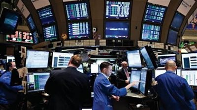 البورصة البريطانية تغلق على انخفاض