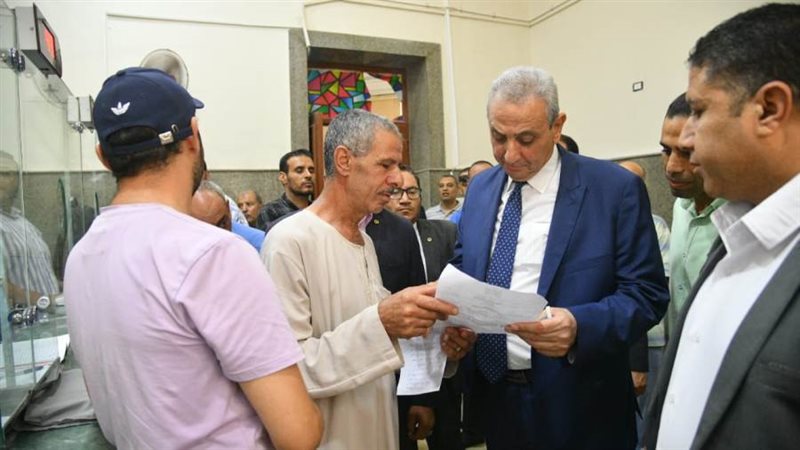 محافظ الغربية خلال