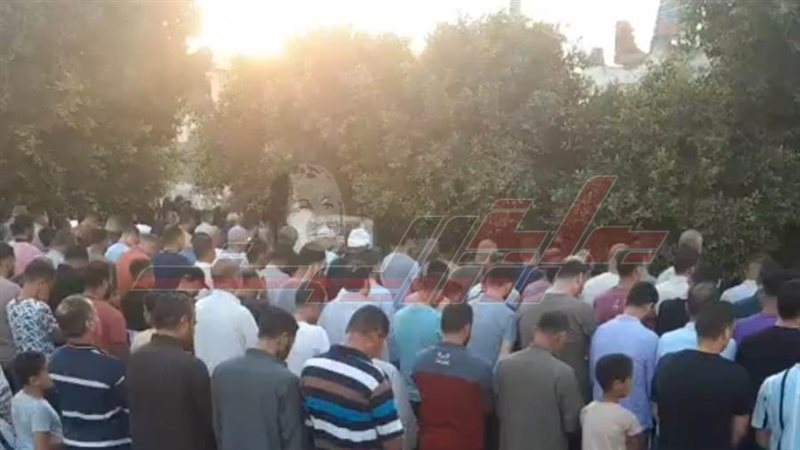 جانب من الجنازة