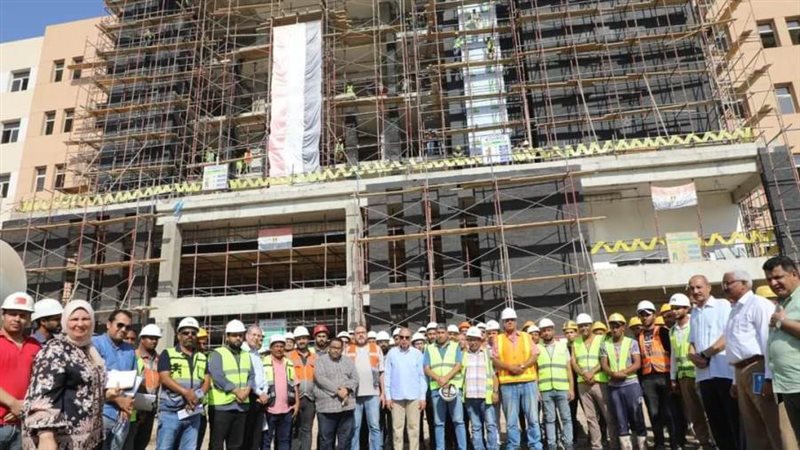 محافظ المنيا يتفقد