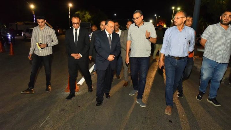 جانب من جولة المحافظ