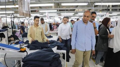 محافظ المنيا بالمنطقة الصناعية: تقديم الدعم اللامحدود للمستثمرين الجادين 