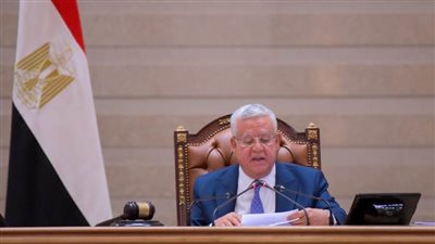 رئيس البرلمان يطالب النواب بمراعاة اللائحة الداخلية