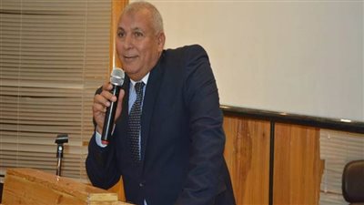 محافظ الوادي الجديد: ضخ 262 طنا من السكر بسعر 30 جنيها للكيلو