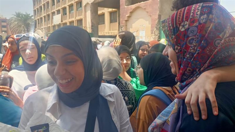 فرحة طلاب الثانوية