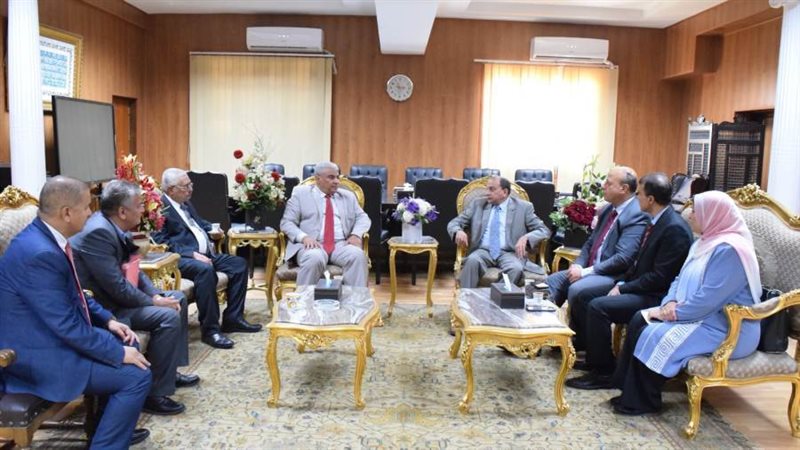 لجنة الجامعات الأهلية