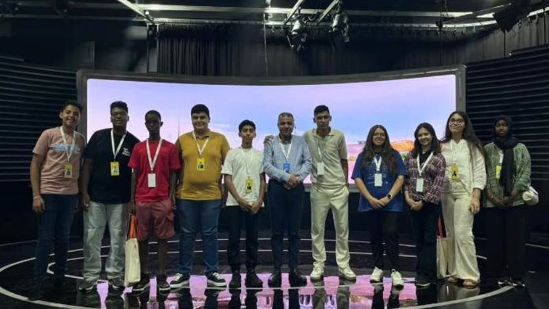 أطفال مصر وسط الفريق