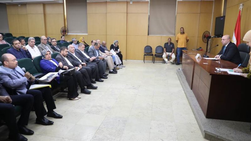 اللقاء المفتوح لمحافظ