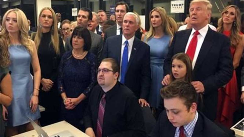 ترامب يتقدم على كلينتون