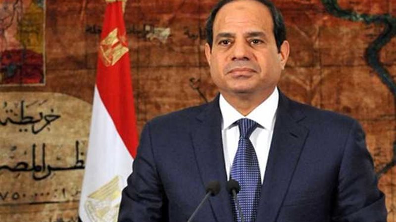الرئيس السيسي يقوم