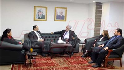 الرئيس السيسي ينيب أمين الرئاسة المصرية لتهنئة سفارة فلسطين بعيد الاستقلال