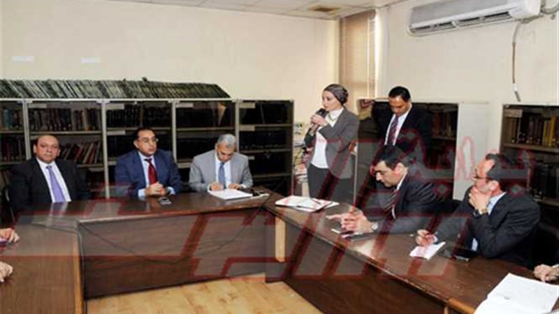 وزير الإسكان ورئيس