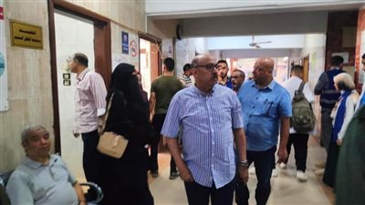 وكيل صحة أسيوط يفاجئ العاملين بمركز طبي الوليدية