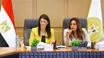 وزيرة التخطيط: ننسق ونتابع مع المحافظات بشكل مكثف لضبط الإنفاق الاستثماري