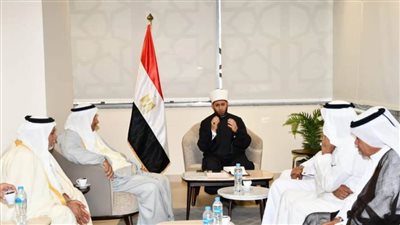 وزير الأوقاف يستقبل وفدًا من مشايخ شمال سيناء
