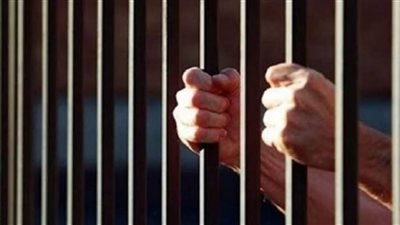 المشدد 3 سنوات للمتهم بالاتجار في 