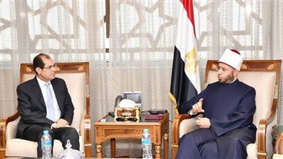 وزير الاوقاف يستقبل رئيس لجنة الشؤون الدينية