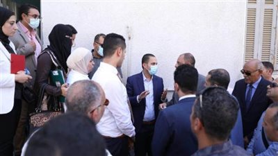 نائب وزير الصحة يستطلع الخدمة الطبية في 4 منشآت بسوهاج