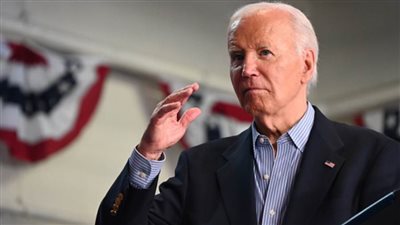 تقرير اقتصادي يرصد استجابة الأسواق لانسحاب بايدن من سباق الرئاسة الأمريكية