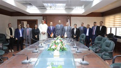 محافظ سوهاج يستقبل الهيئة البرلمانية لحزب الشعب الجمهوري وهيئة مكتب الحزب 